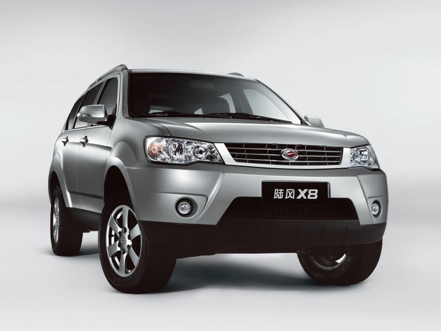  Landwind X8 2010 года  (фото 6 из 10)